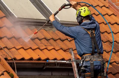 Démoussage et hydrofuge de toiture à Goas